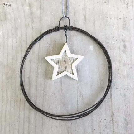 Small rusty wire wreath - Star- East of India