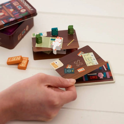 Bookshelf - a game in a tin